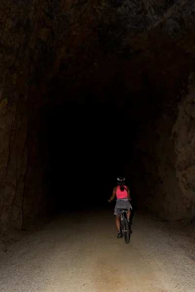 Печера велосипедах — стокове фото