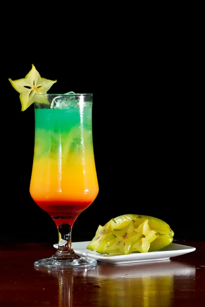 Tropikal carambola içecek — Stok fotoğraf