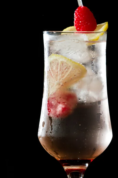Frambuazlı limonata yenileniyor — Stok fotoğraf