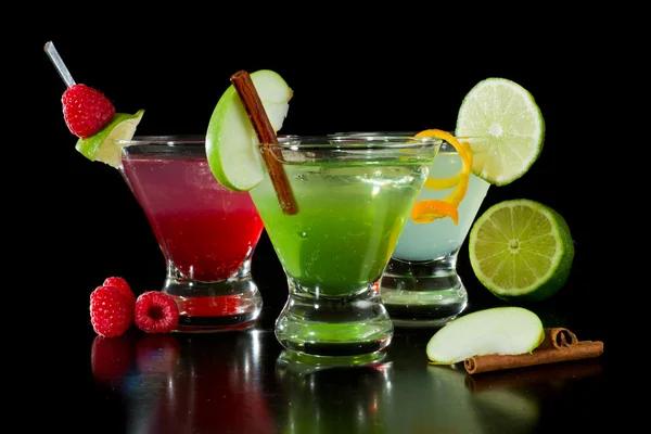 Colorful fruity cocktails — Stock Photo, Image