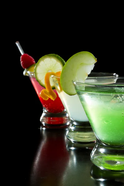 Colorful fruity cocktails — Stock Photo, Image