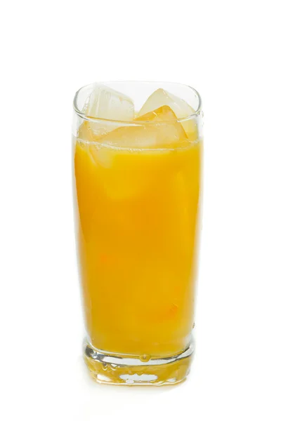 Erfrischender Orangensaft — Stockfoto