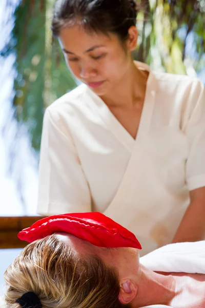 Ganzkörpermassage — Stockfoto