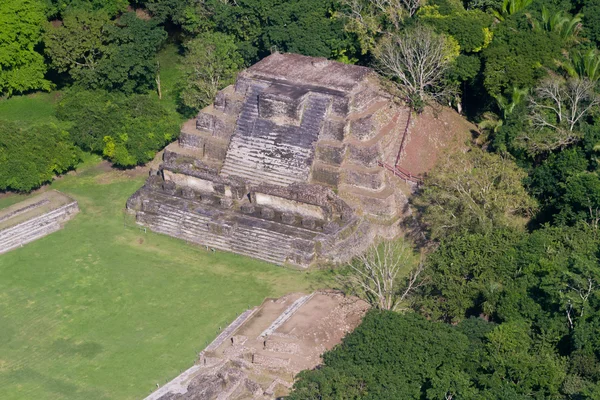 Altun hektár, maya romjai — Stock Fotó