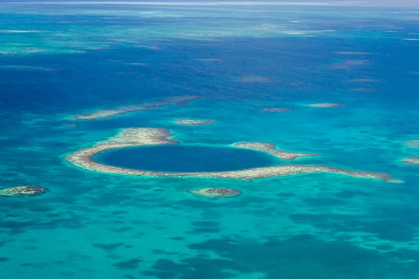 Great blue hole — Zdjęcie stockowe