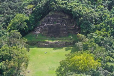 Lamanai, maya ruins clipart
