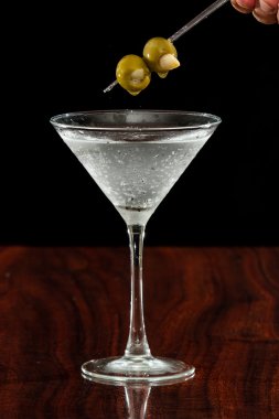 zeytinli martini