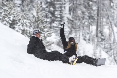 snowboard coulple