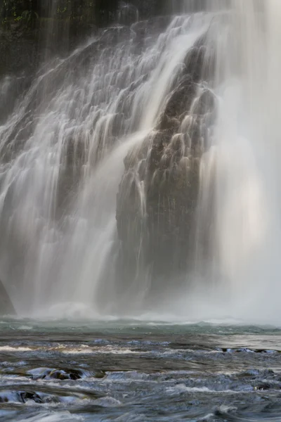 Cascate primaverili — Foto Stock