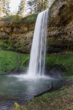Gümüş Gölü düşüyor