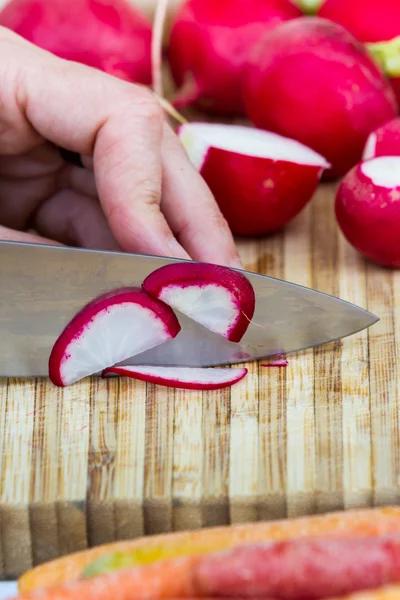 Fresh radishes — Stock Photo, Image