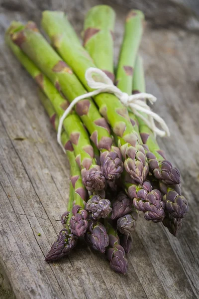 Fresh asparagus — Stock Photo, Image