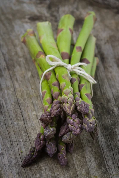 Fresh asparagus — Stock Photo, Image