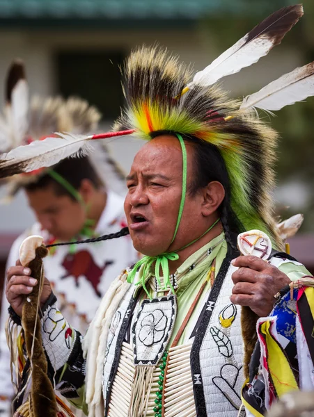 Native American performer — Stock Photo, Image