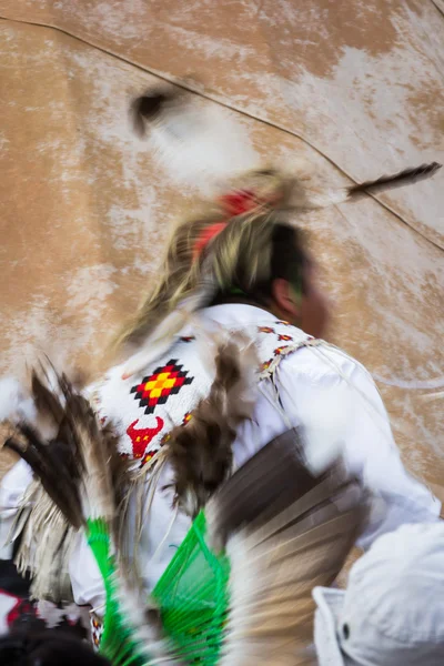 Native American performer with motion blur — Stock Photo, Image