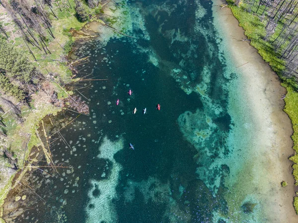Group People Kayaking Spring Creek Cristal Clear River Southern Oregon — Stock Photo, Image