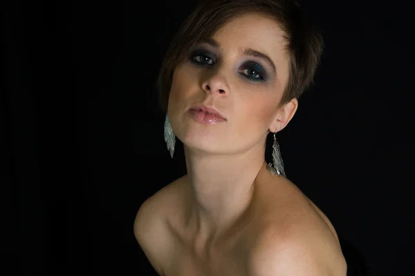 temiz bir cilt genç güzel çıplak kız moda sanat portre