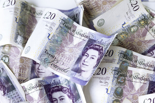 Британские 20 фунтов
