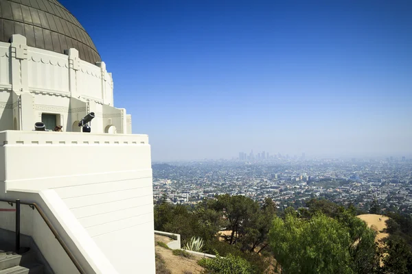 Observatorio Griffith y el centro de Los Ángeles —  Fotos de Stock