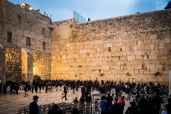 Поклонники Біля Західної Стіни Єрусалимі — стокове фото