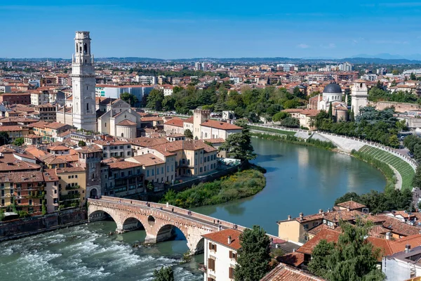 Vista Panoramica Verona Attraverso Fiume Adige Italia Immagine Stock