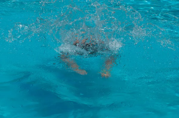 Пловец в бассейне  . — стоковое фото