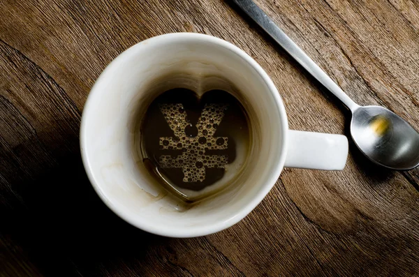 コーヒー カップ: 円記号 — ストック写真