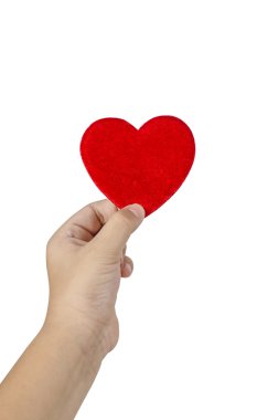 Beyaz arka planda, kırpma yolunu elinde kırmızı kalp