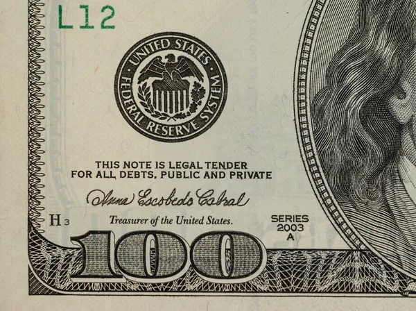 Bliska stu dolarowy banknot — Zdjęcie stockowe