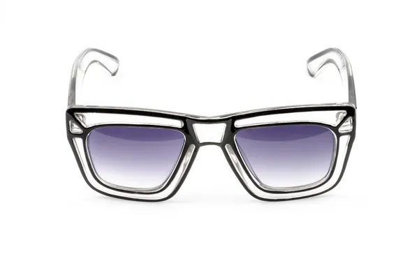 Винтажные темно-синие солнцезащитные очки, изолированные от белого — стоковое фото
