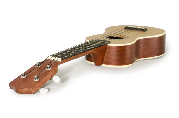 Chitarra ukulele isolata su percorso Clipping bianco incluso — Foto Stock