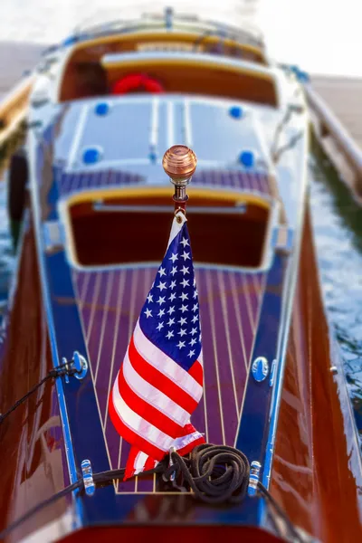 Proud boat owners display beautifully maintained wooden crafts. — Stock Photo, Image