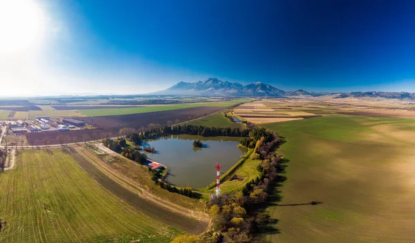 Lago Beliansky Rybnik Spisska Bela Con Alti Tatra Sullo Sfondo — Foto Stock