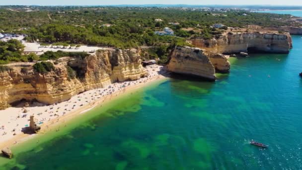 Widok Lotu Ptaka Praia Marinha Malhada Baraco Plaże Algarve Portugalia — Wideo stockowe