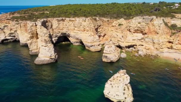 Vista Aérea Praia Marinha Malhada Baraco Praias Algarve Portugal — Vídeo de Stock