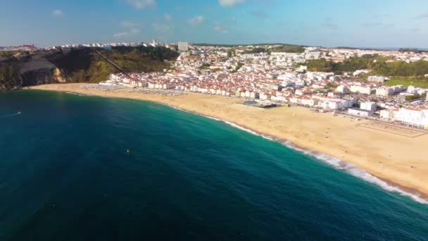 飞机俯瞰葡萄牙纳扎尔市 海洋和海滩 — 图库视频影像