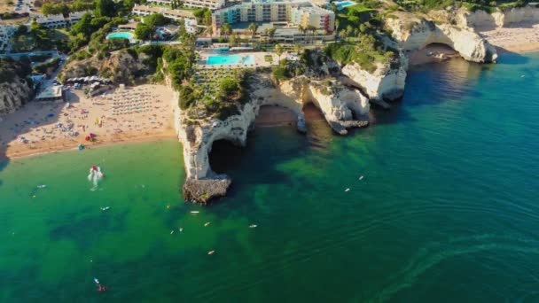 Vistas Panorâmicas Drones Aéreos Praia Nova Praia Nossa Algarve Portugal — Vídeo de Stock
