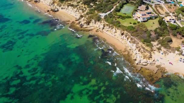 葡萄牙阿尔布费拉和阿尔马索德佩拉附近普拉亚达加尔海滩的空中景观 — 图库视频影像
