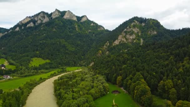 Macizo Las Tres Coronas Sobre Río Dunajec Región Montañosa Eslovaquia — Vídeo de stock