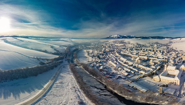 Flygfoto Panorama Över Staden Podolinec Vintern Slovakien Nära Tatrabergen — Stockfoto