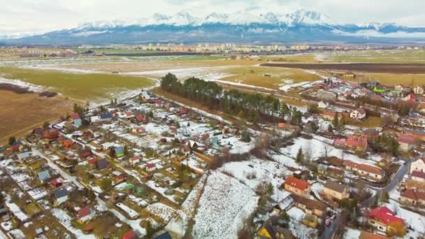 Drone Uitzicht Ganovce Dorp Met Het Uitzicht Hoge Tatra Slowakije — Stockvideo