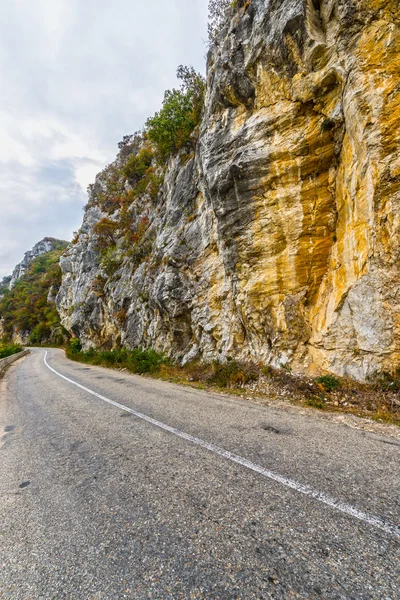 Road along the Danube rocks in romania — Stock Photo, Image