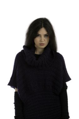 güzel esmer beyaz zemin üzerine Studio poz