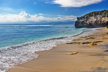 bali güneşli plajlar üzerinde bekletin