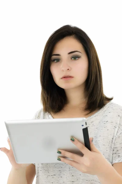 Jonge vrouw met tablet pc — Stockfoto