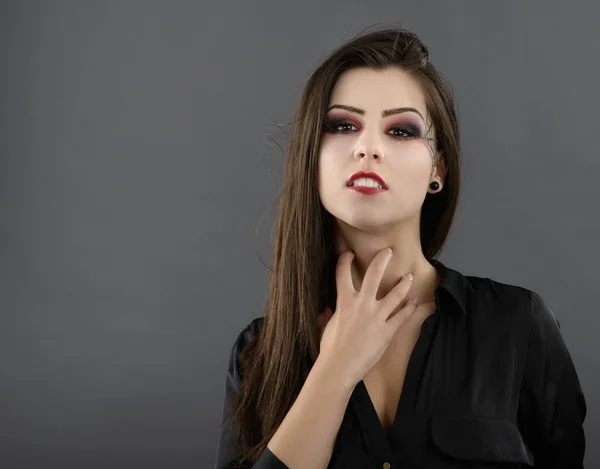 Skönhet porträtt av unga glamour vackra halloween kvinna — Stockfoto