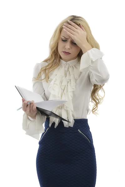 Foto van gestresst vrouw met Klembord geïsoleerd op witte backg — Stockfoto