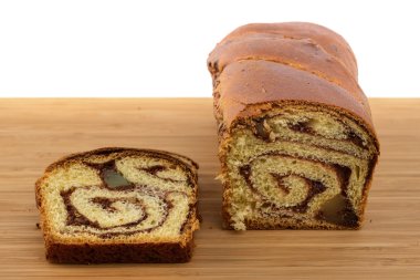 ahşap masa üstünde Noel ya da Paskalya için geleneksel sünger kek