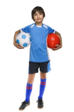 Beyaz arka plan üzerinde izole futbol spor giyim çocuk