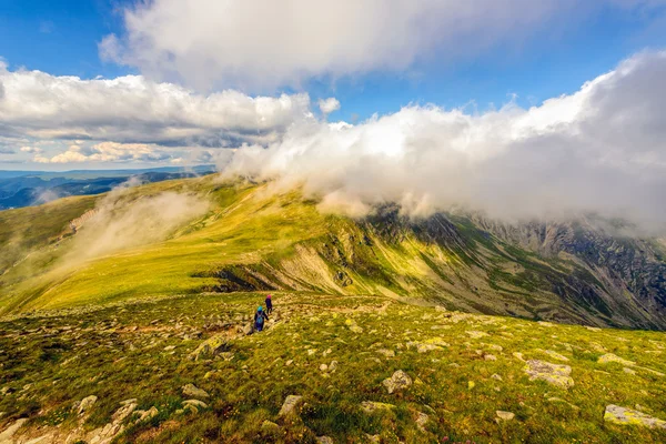 Paesaggio con le spettacolari montagne Parang in Romania — Foto Stock